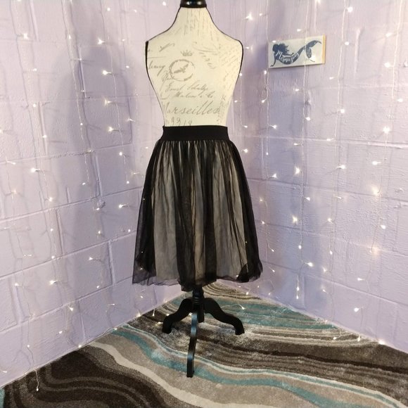 HeartSoul Dresses & Skirts - Black Tulle Overlay Skirt